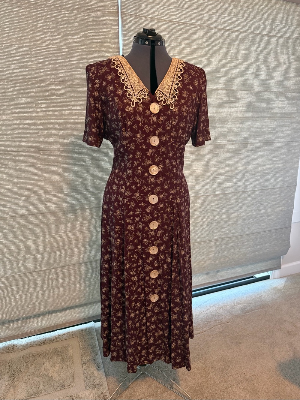 Burgundy Floral Midi Dress with Cream Lace Collar